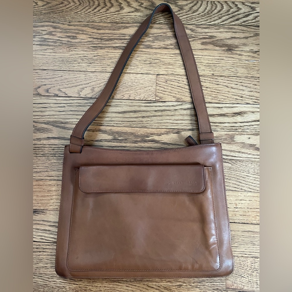 Vintage Kenneth Cole New York envelope-style shoulder bag